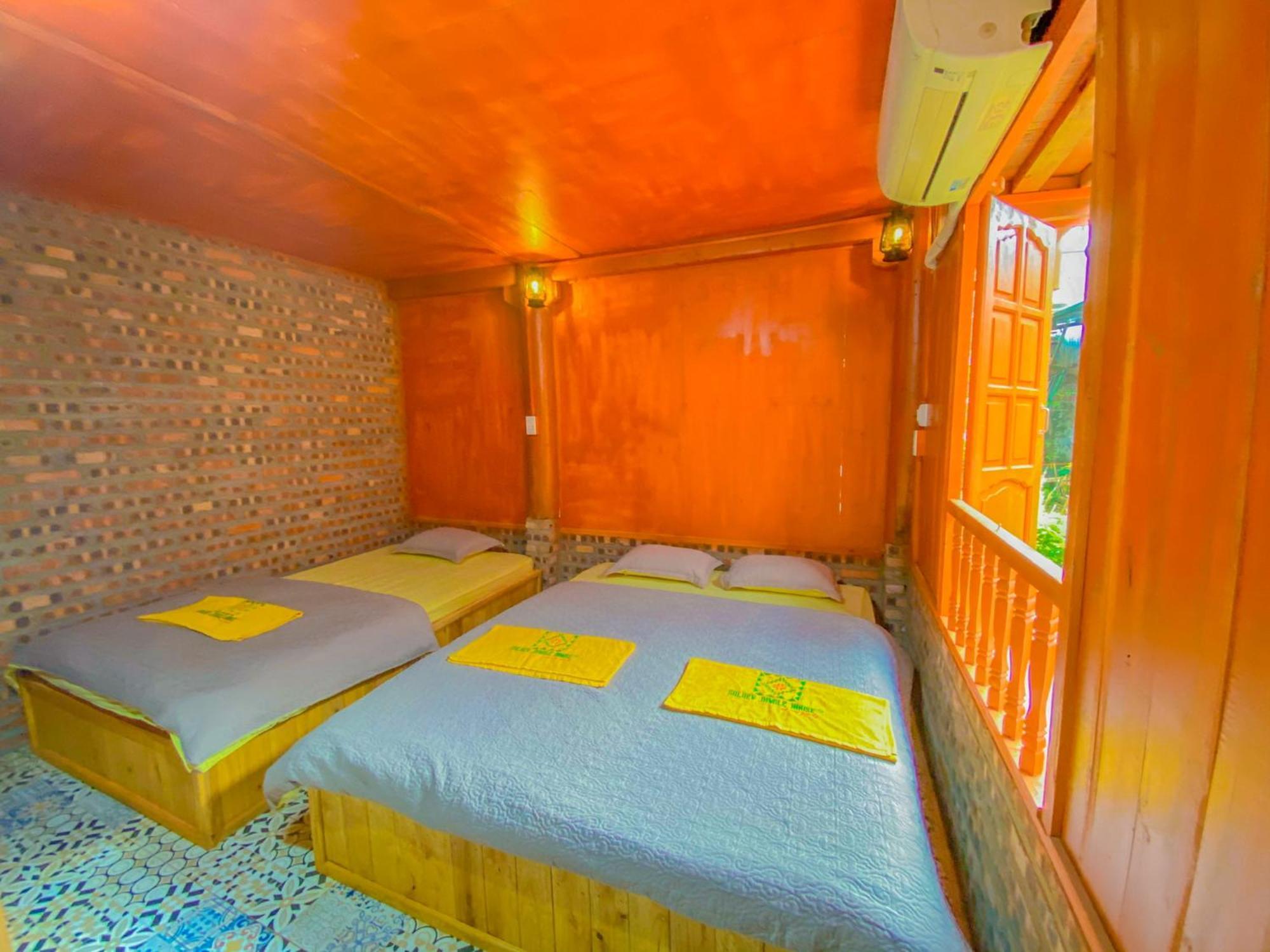 Golden Jungle House Hotel Ha Giang Exterior photo